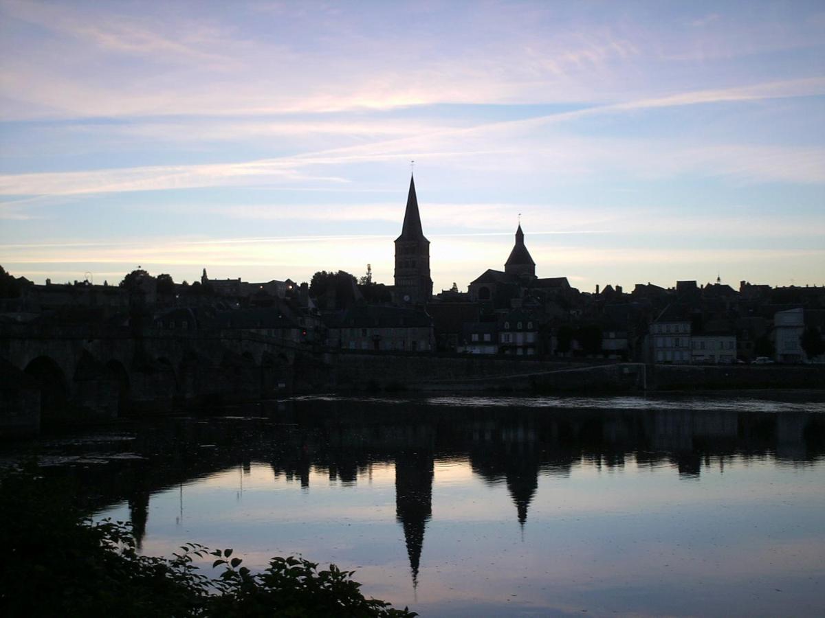 Maison De La Loire La Charité-sur-Loire Eksteriør bilde