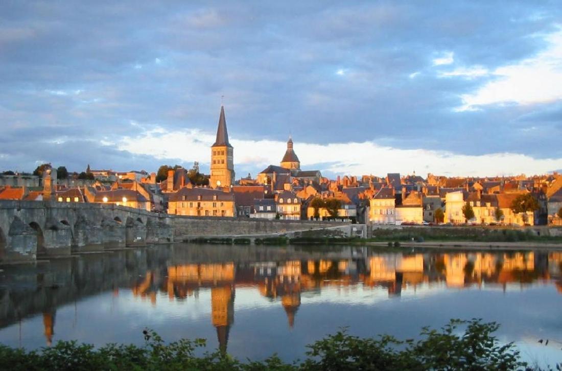 Maison De La Loire La Charité-sur-Loire Eksteriør bilde